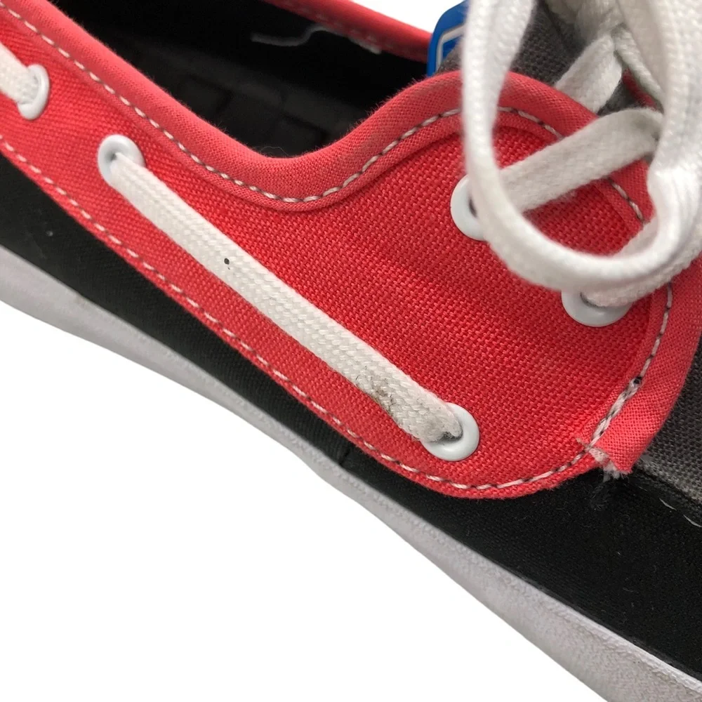 NWOB VANS Chauffeur Men’s Lace Up Canvas Black/Grey/Red Boat Shoes 7.5